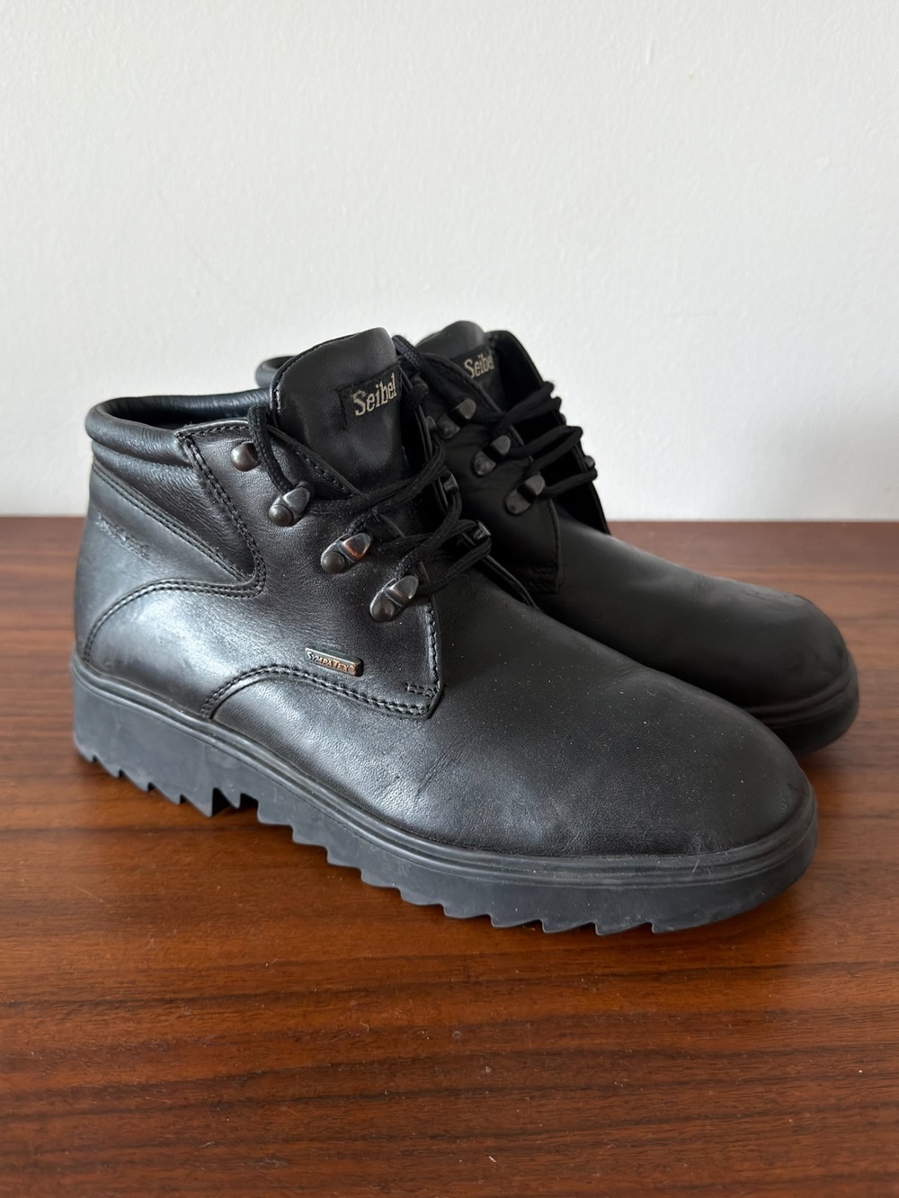 Josef Seibel Men’s EU 38 Black Leather Ankle Boots Lace Up Lug Sole Comfort